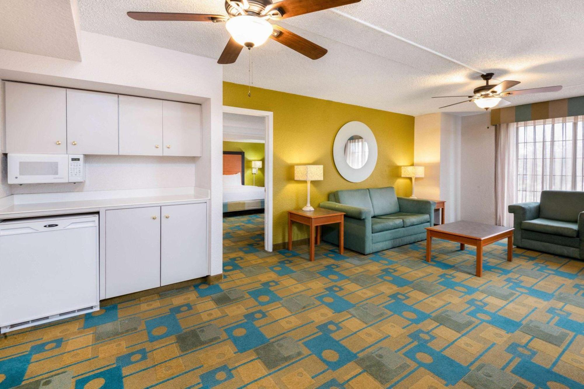 La Quinta Inn By Wyndham Amarillo West Medical Center Exterior photo